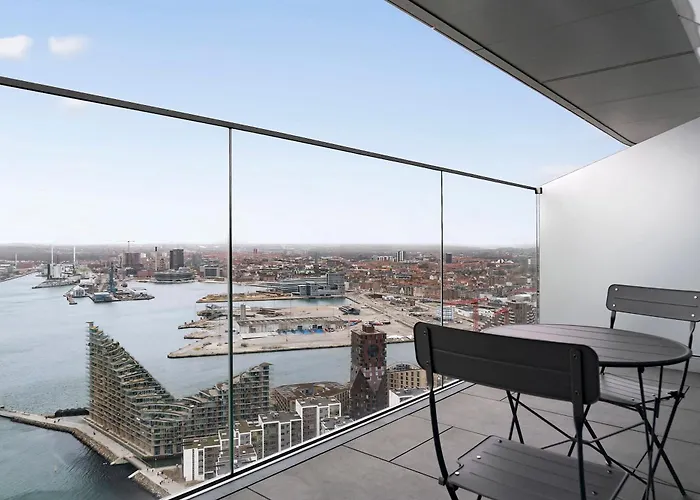 Penthouse Paradise On 39th Floor